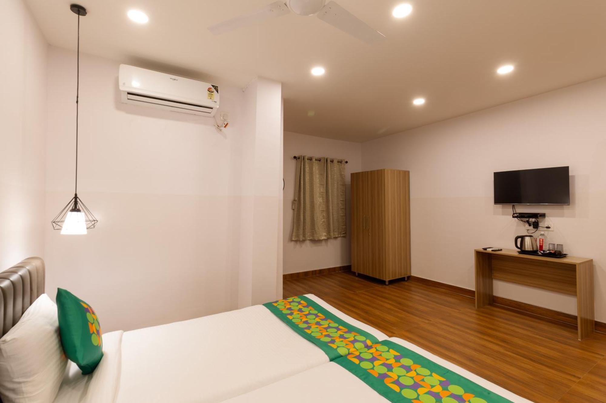 Treebo Seventh Heaven Kukatpally Hyderabad Exterior foto